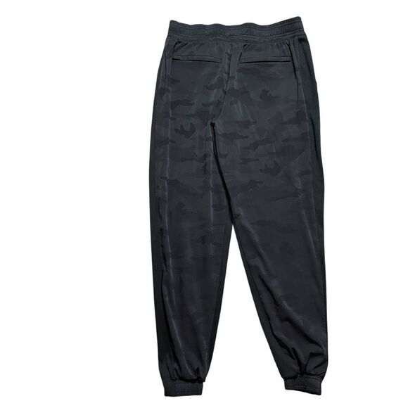 Athleta Brooklyn Black Camo Jogger Pant Size 6 - Picture 4 of 10